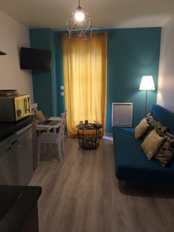 Les Meubles De Luchon - La Perle Bleue - Centre Luchon, Beau T2, 2 A 4 Personnes, Wifi Lejlighed Bagnères-de-Luchon Eksteriør billede